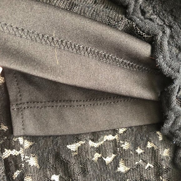 Black lace San Francisco skirt size 11 - Picture 4 of 5